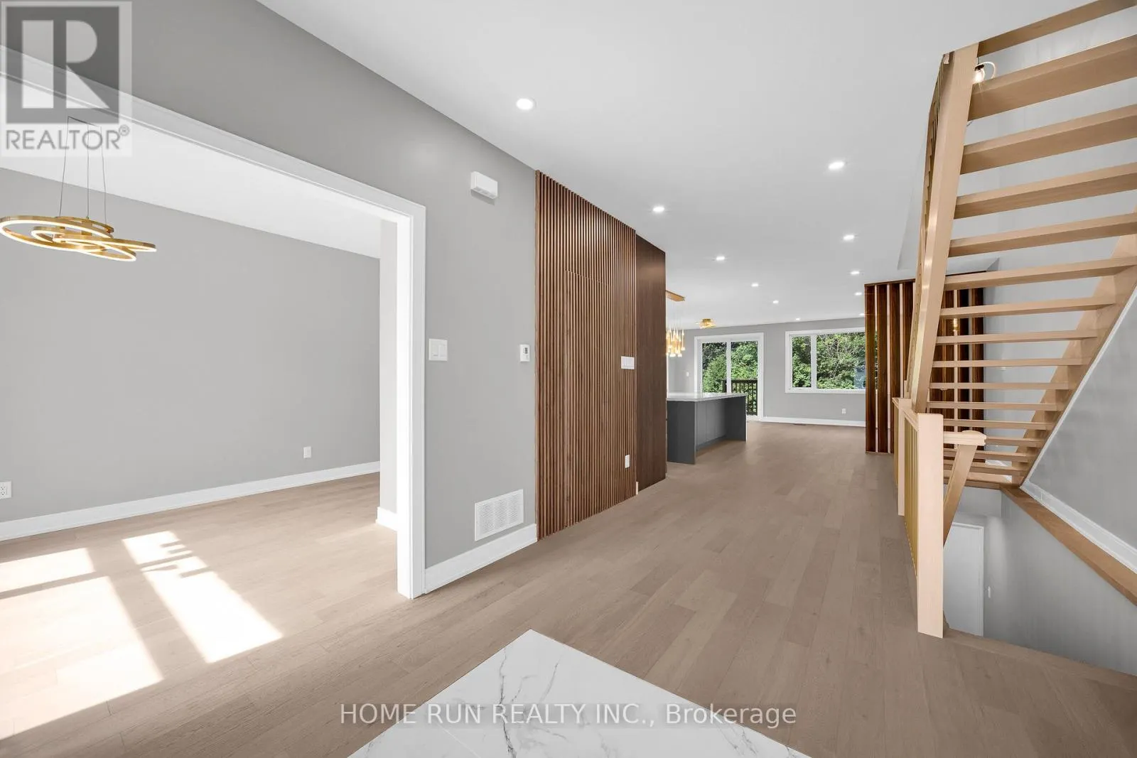 297 DOVERCOURT AVENUE