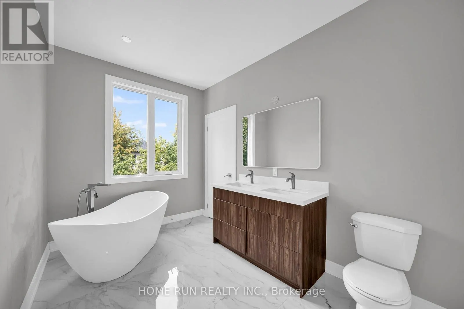 297 DOVERCOURT AVENUE