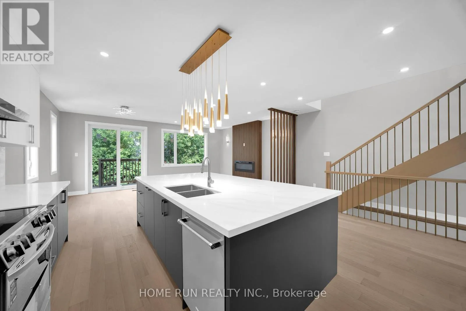 297 DOVERCOURT AVENUE