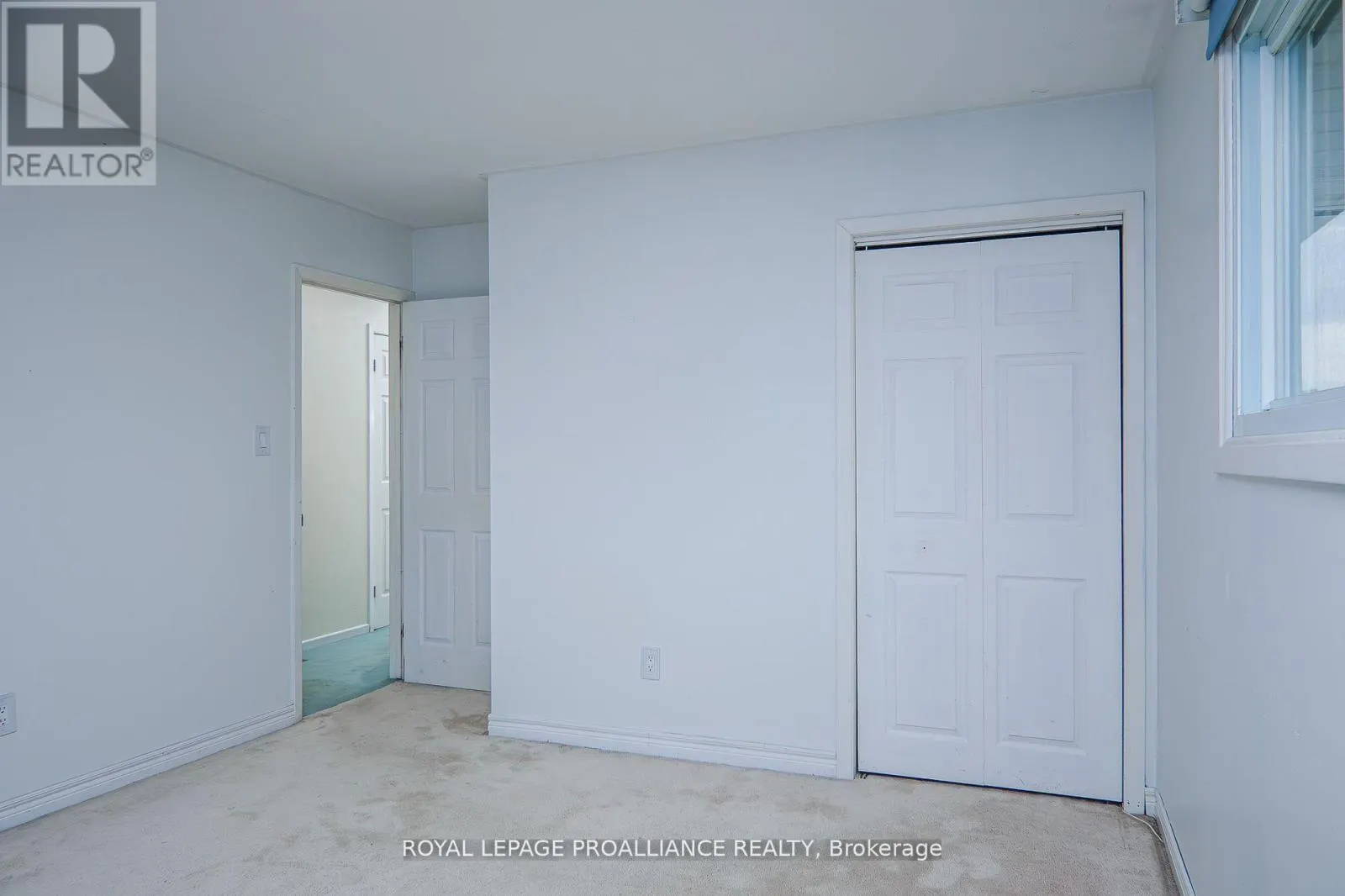 16 COUNTRY CLUB DRIVE