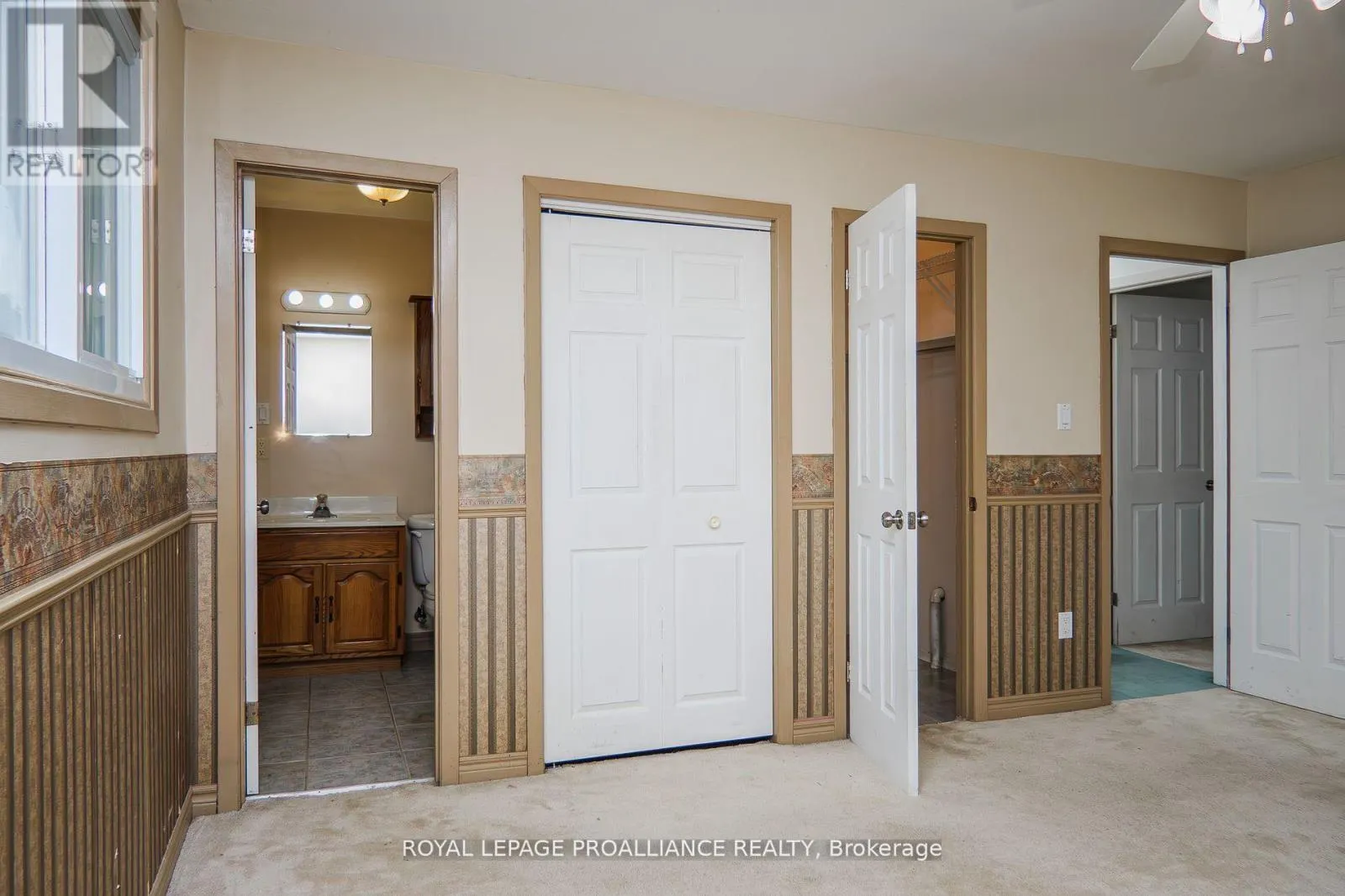 16 COUNTRY CLUB DRIVE