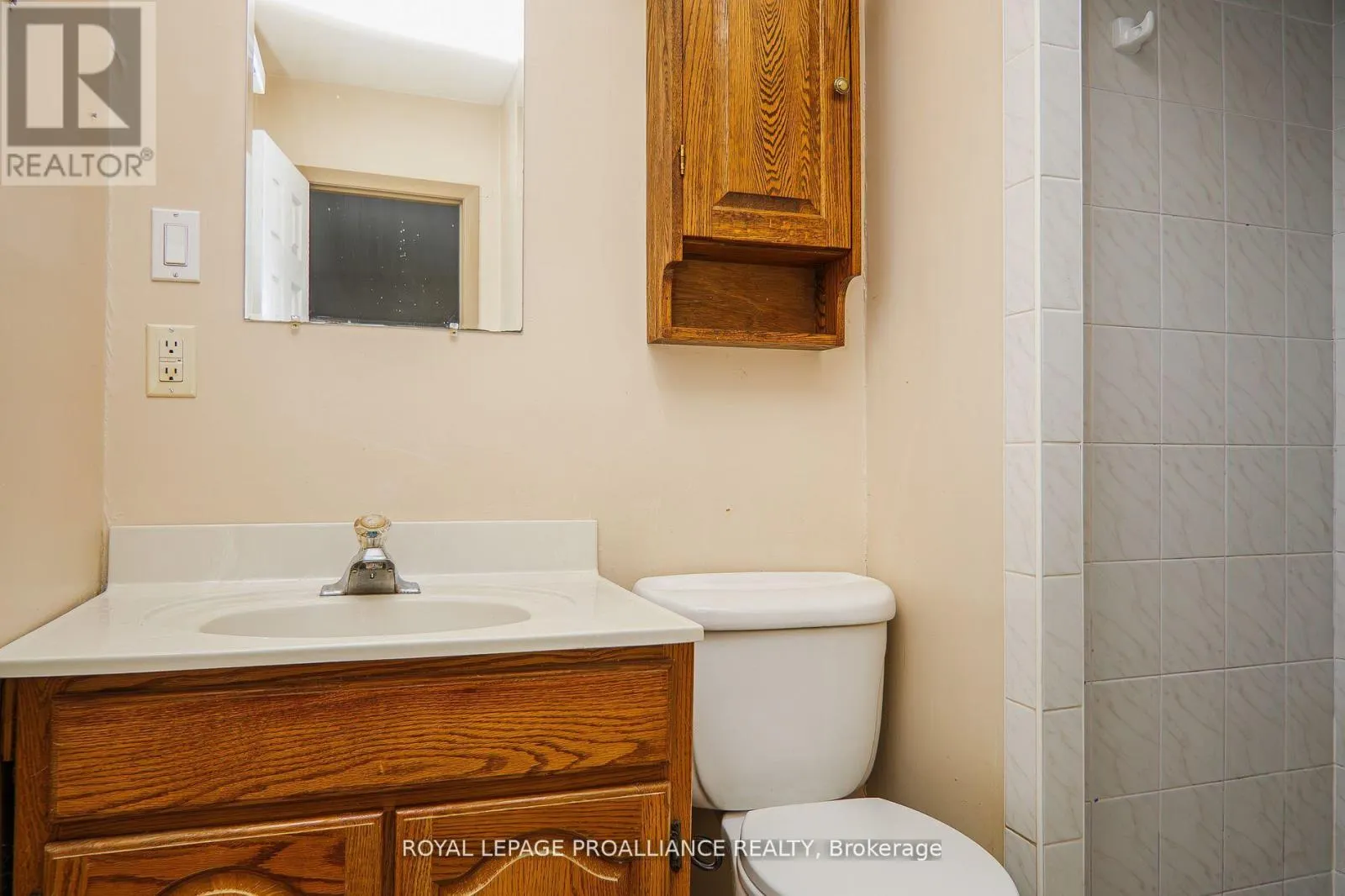 16 COUNTRY CLUB DRIVE