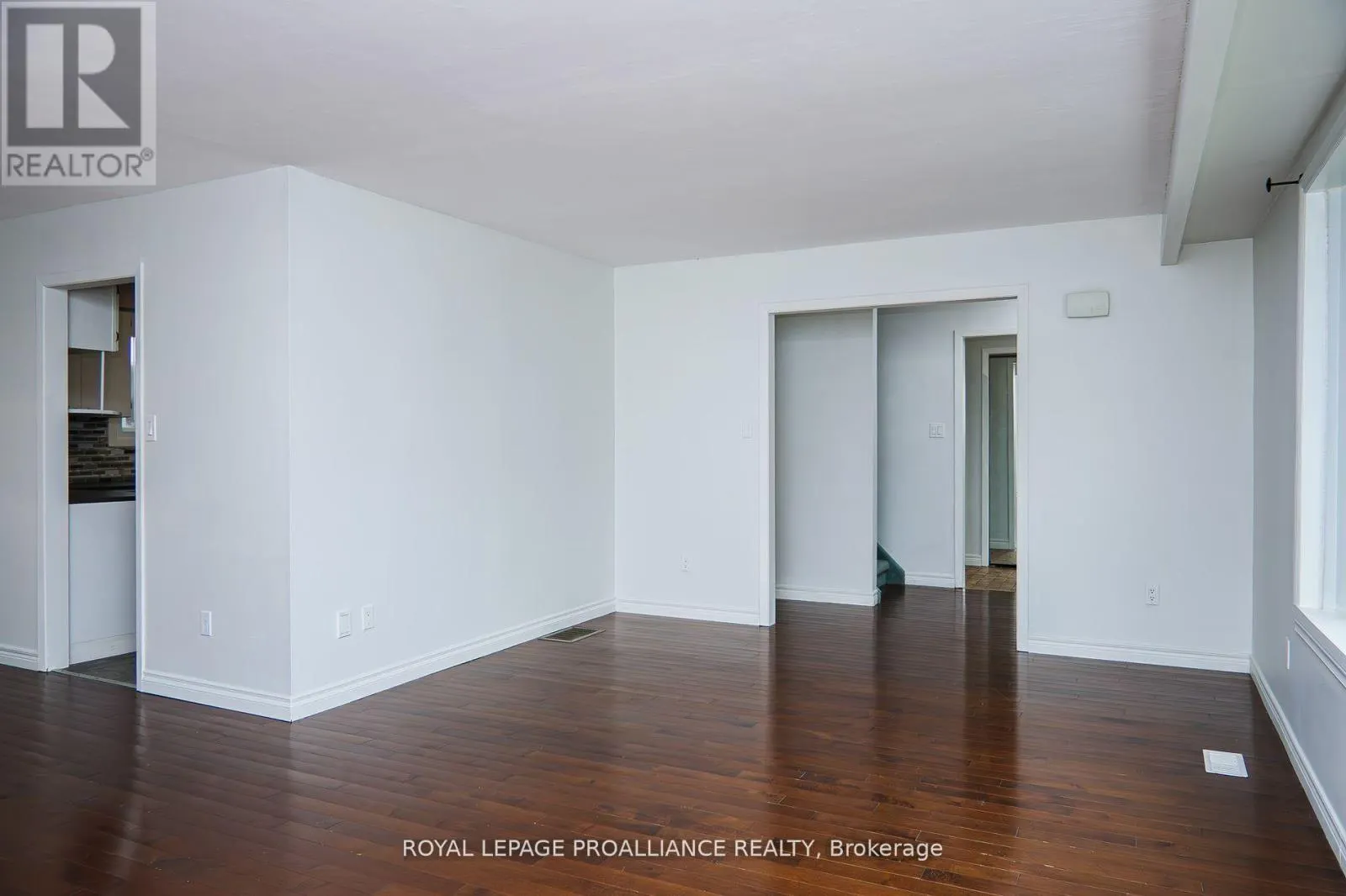 16 COUNTRY CLUB DRIVE