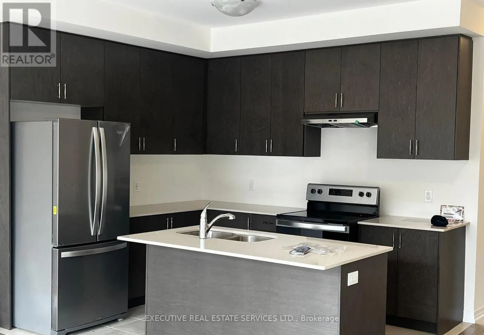 16 - 15 BLACKLOCK STREET