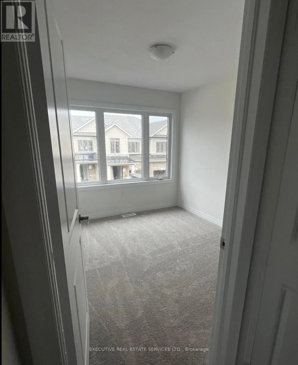 16 - 15 BLACKLOCK STREET