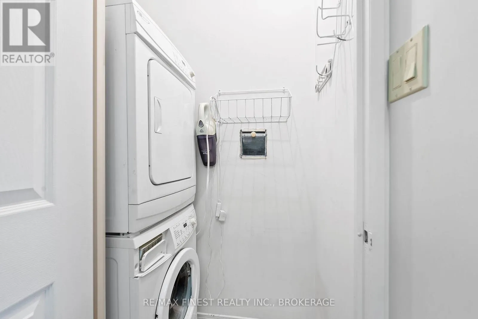 302 - 1000 KING STREET W, #302