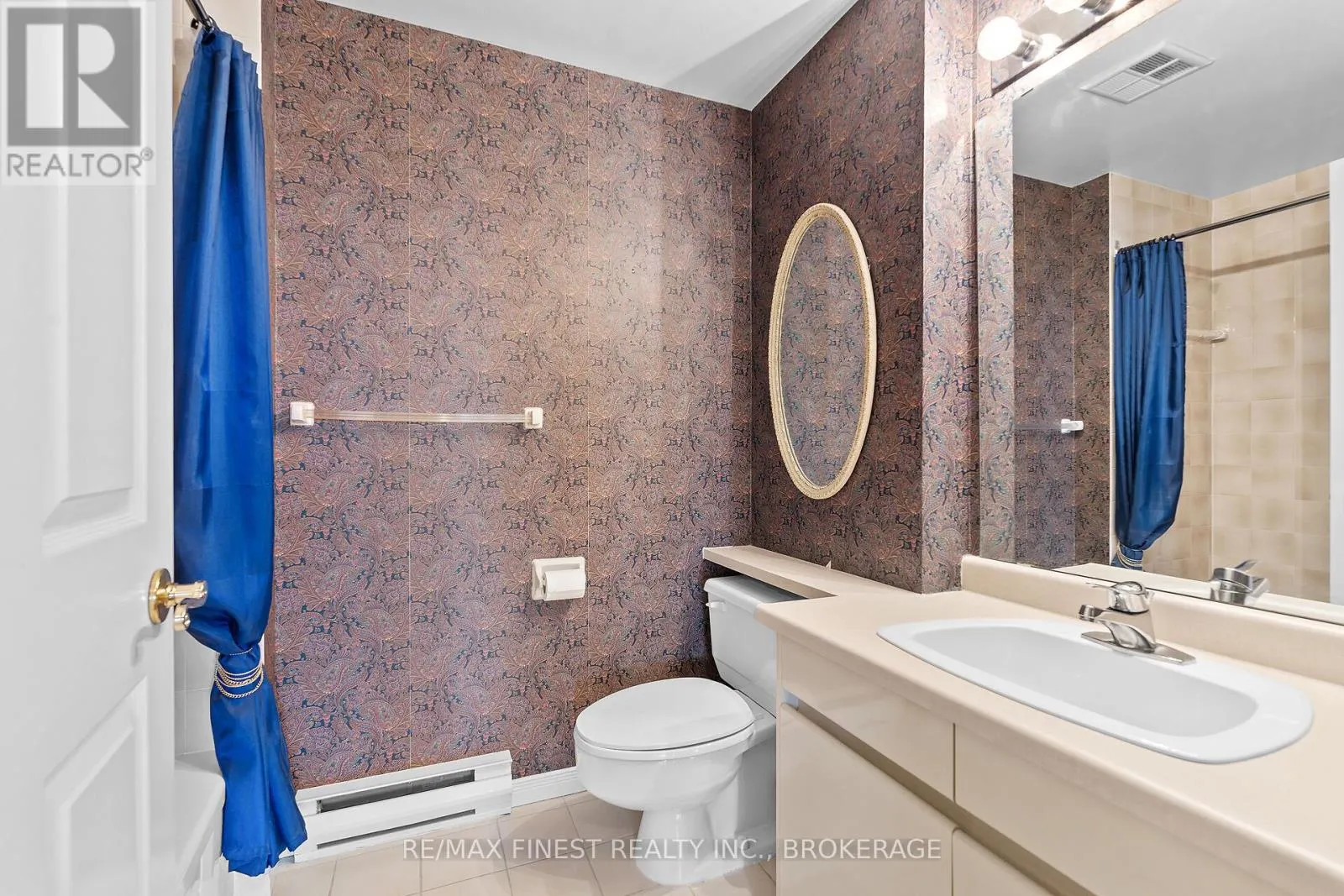 302 - 1000 KING STREET W, #302