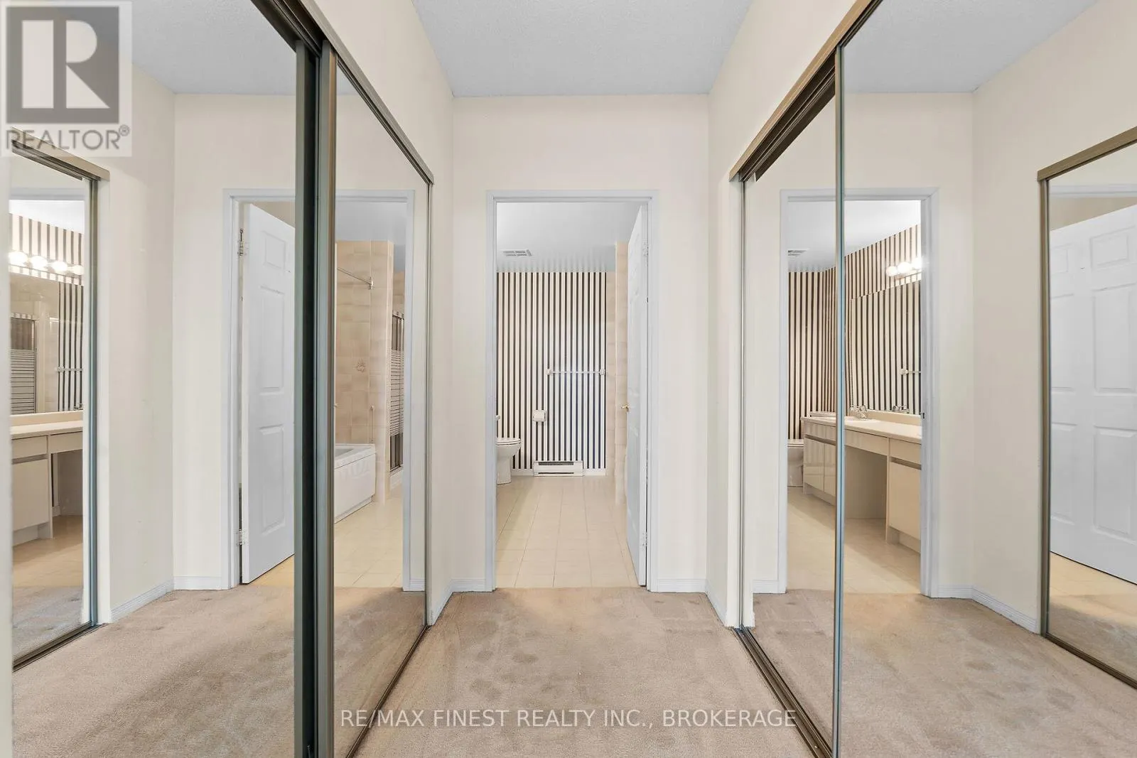 302 - 1000 KING STREET W, #302