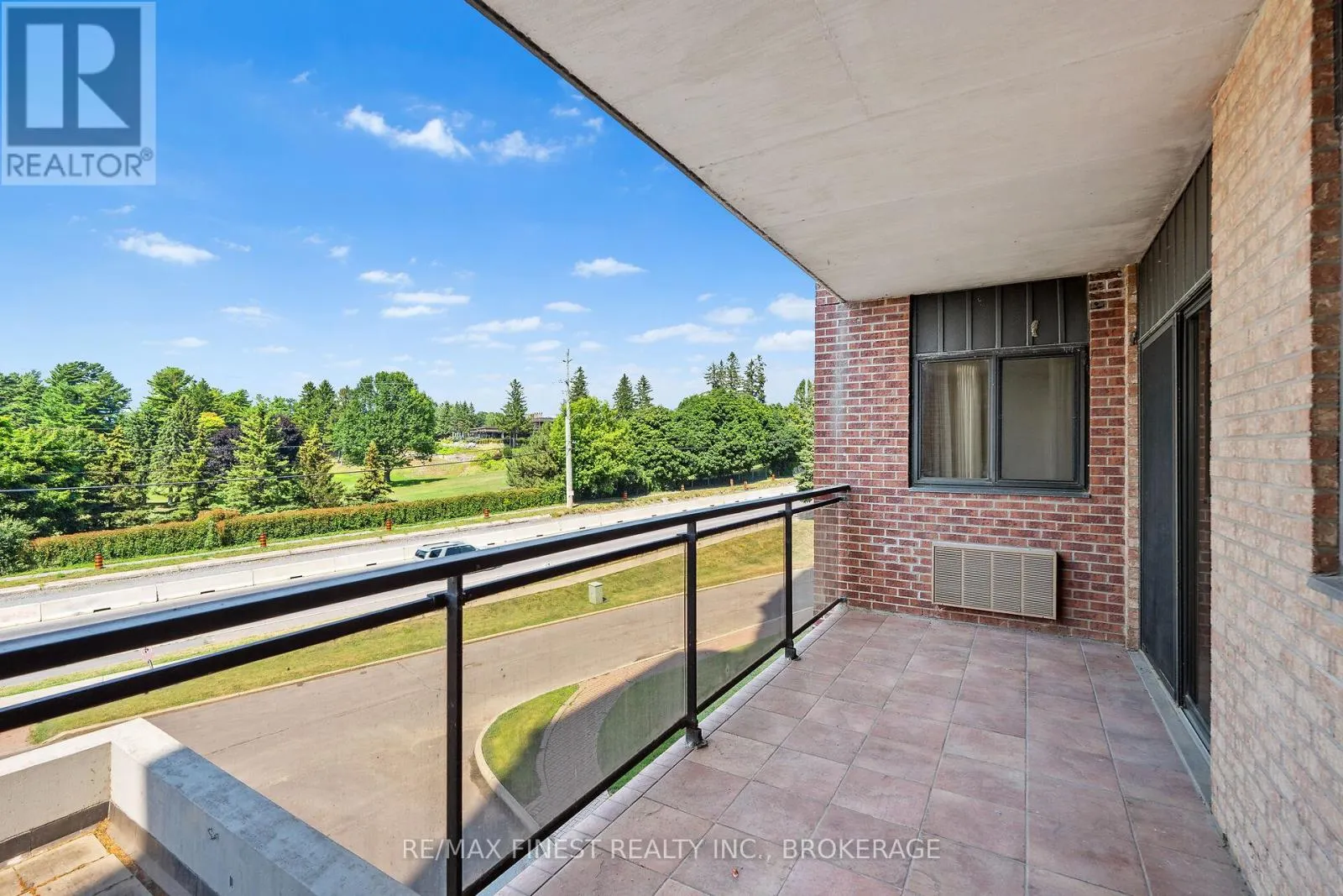 302 - 1000 KING STREET W, #302