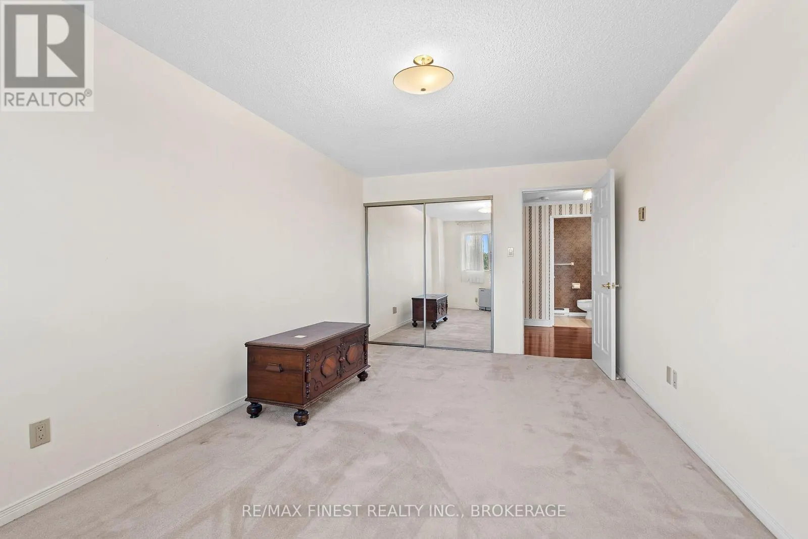 302 - 1000 KING STREET W, #302