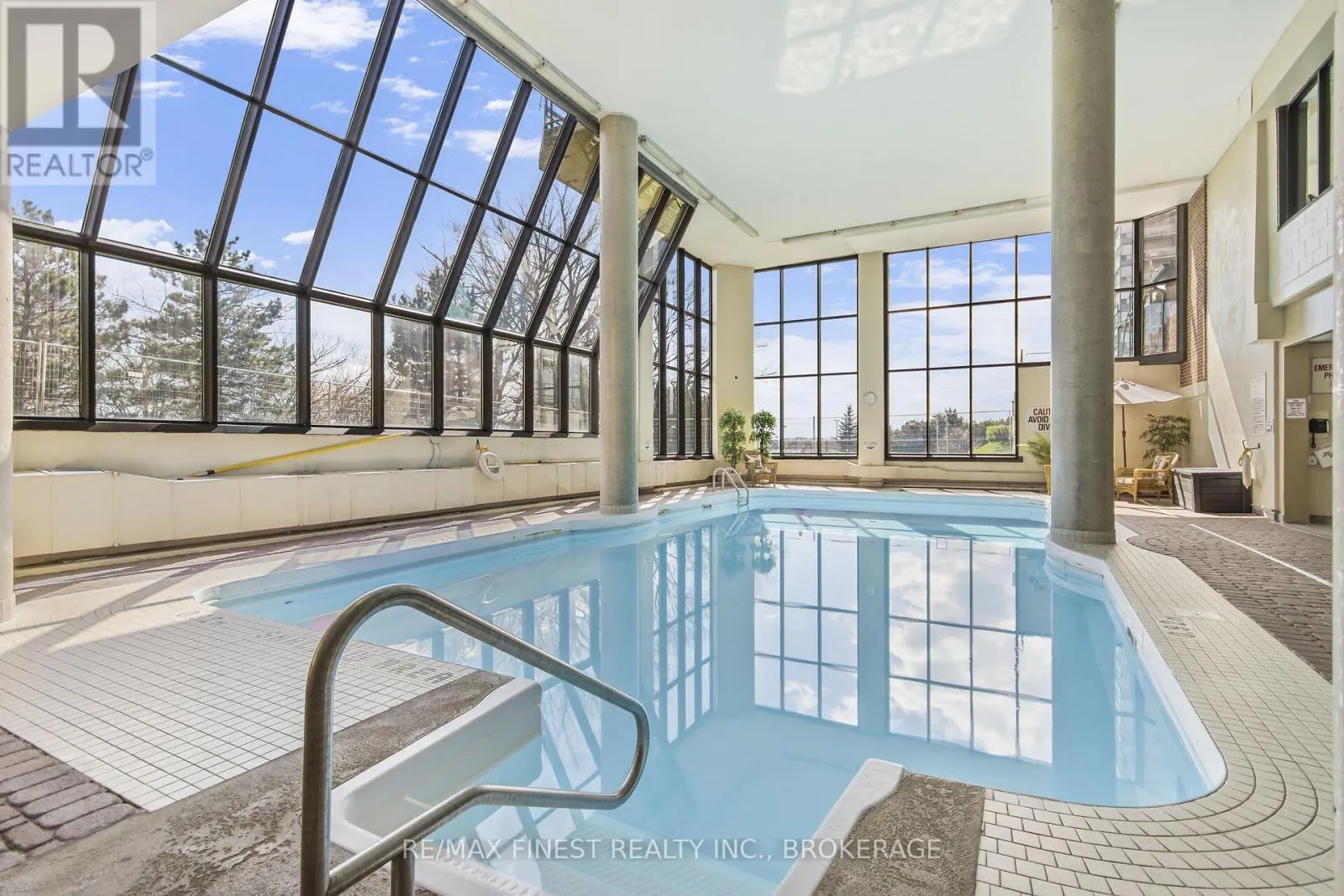 302 - 1000 KING STREET W, #302