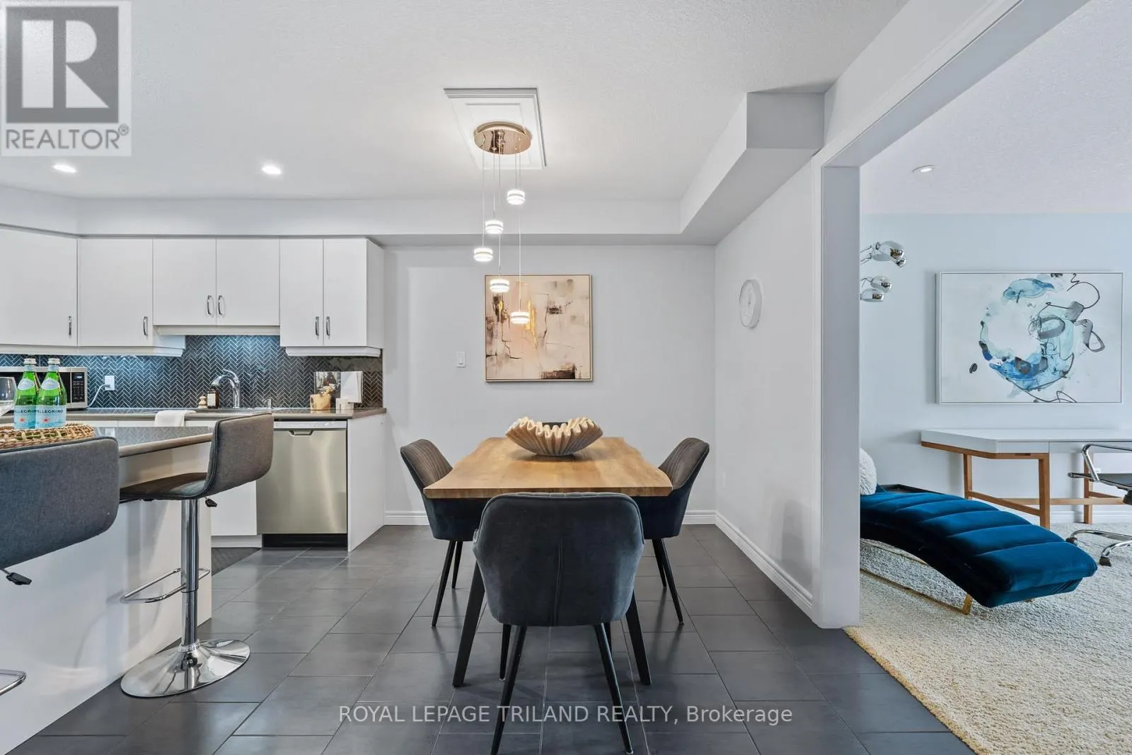 50 - 1220 RIVERBEND ROAD, #50