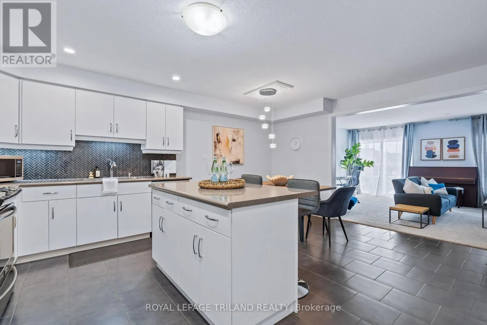 50 - 1220 RIVERBEND ROAD, #50