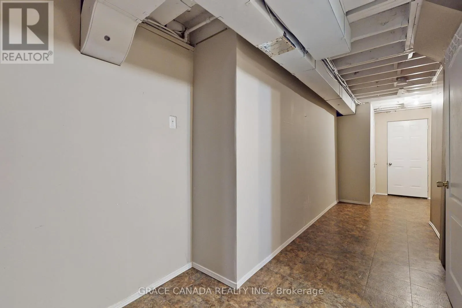 43 BANKFIELD CRESCENT