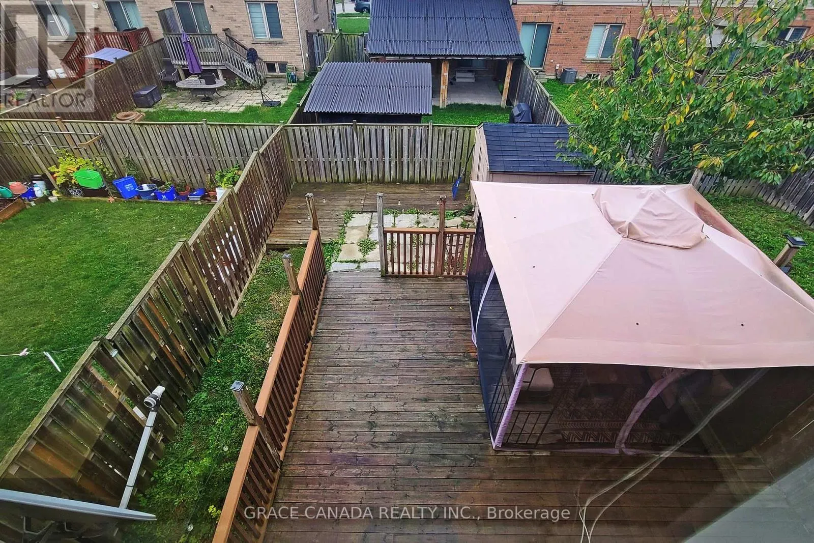 43 BANKFIELD CRESCENT