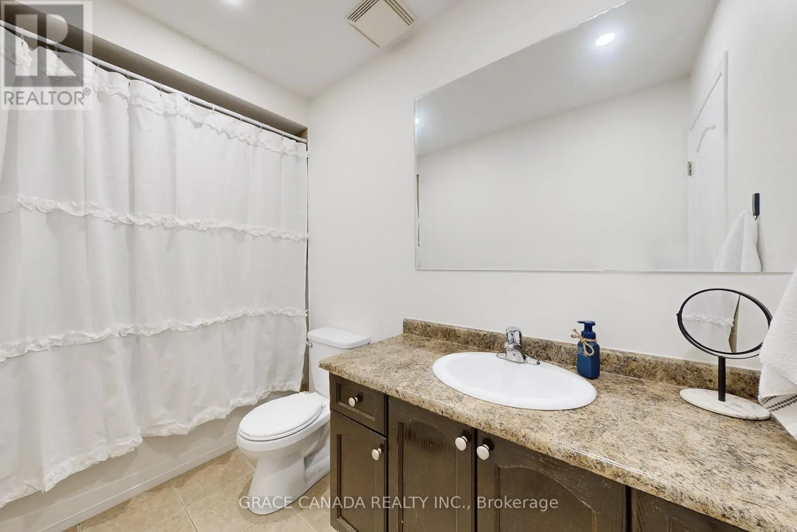 43 BANKFIELD CRESCENT