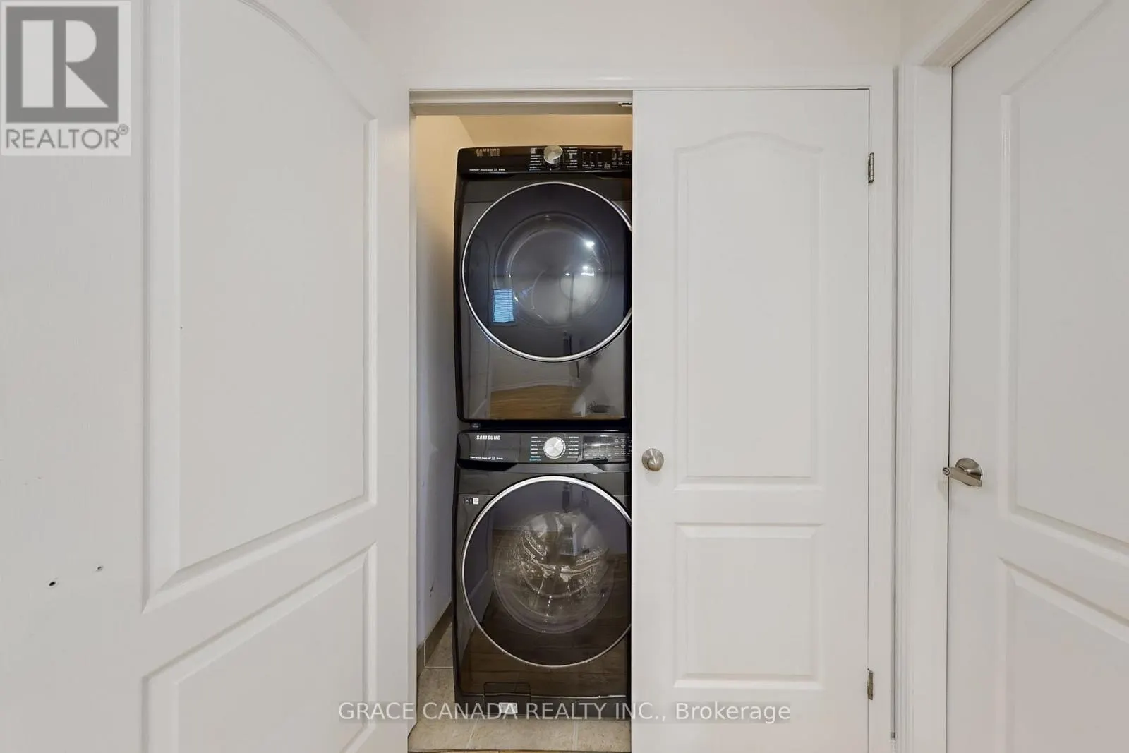 43 BANKFIELD CRESCENT