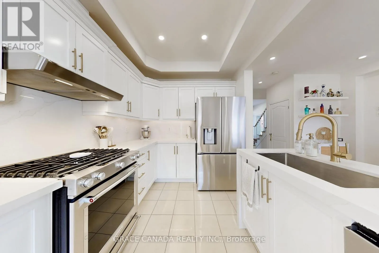 43 BANKFIELD CRESCENT