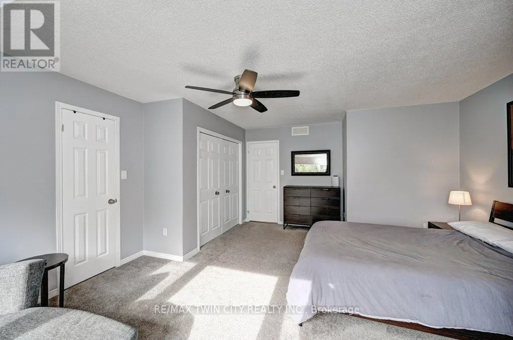 347 BUSHVIEW CRESCENT