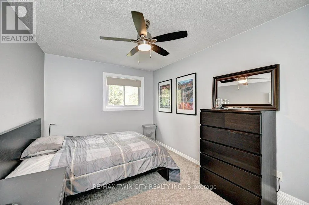 347 BUSHVIEW CRESCENT