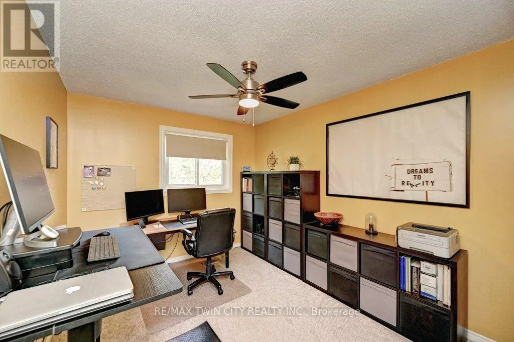 347 BUSHVIEW CRESCENT