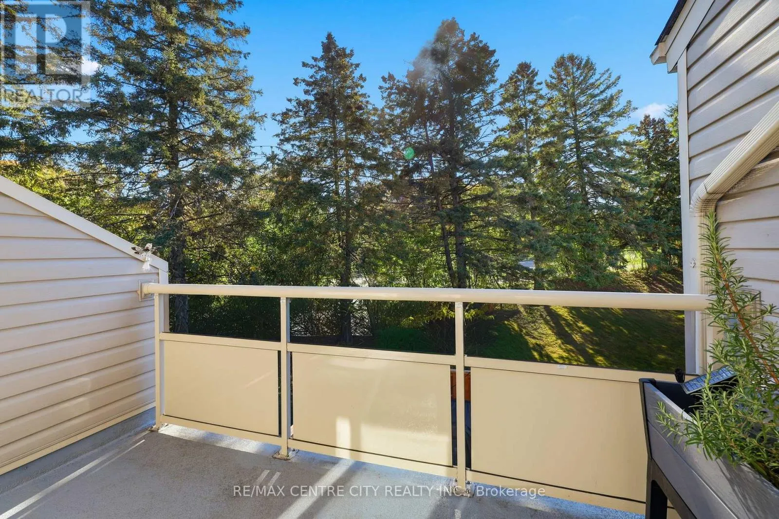 31 - 337 KINGSWOOD DRIVE, #31