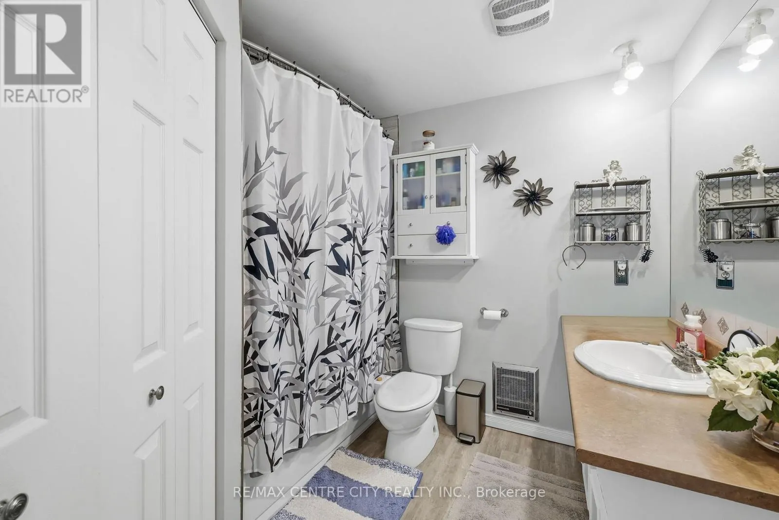 31 - 337 KINGSWOOD DRIVE, #31