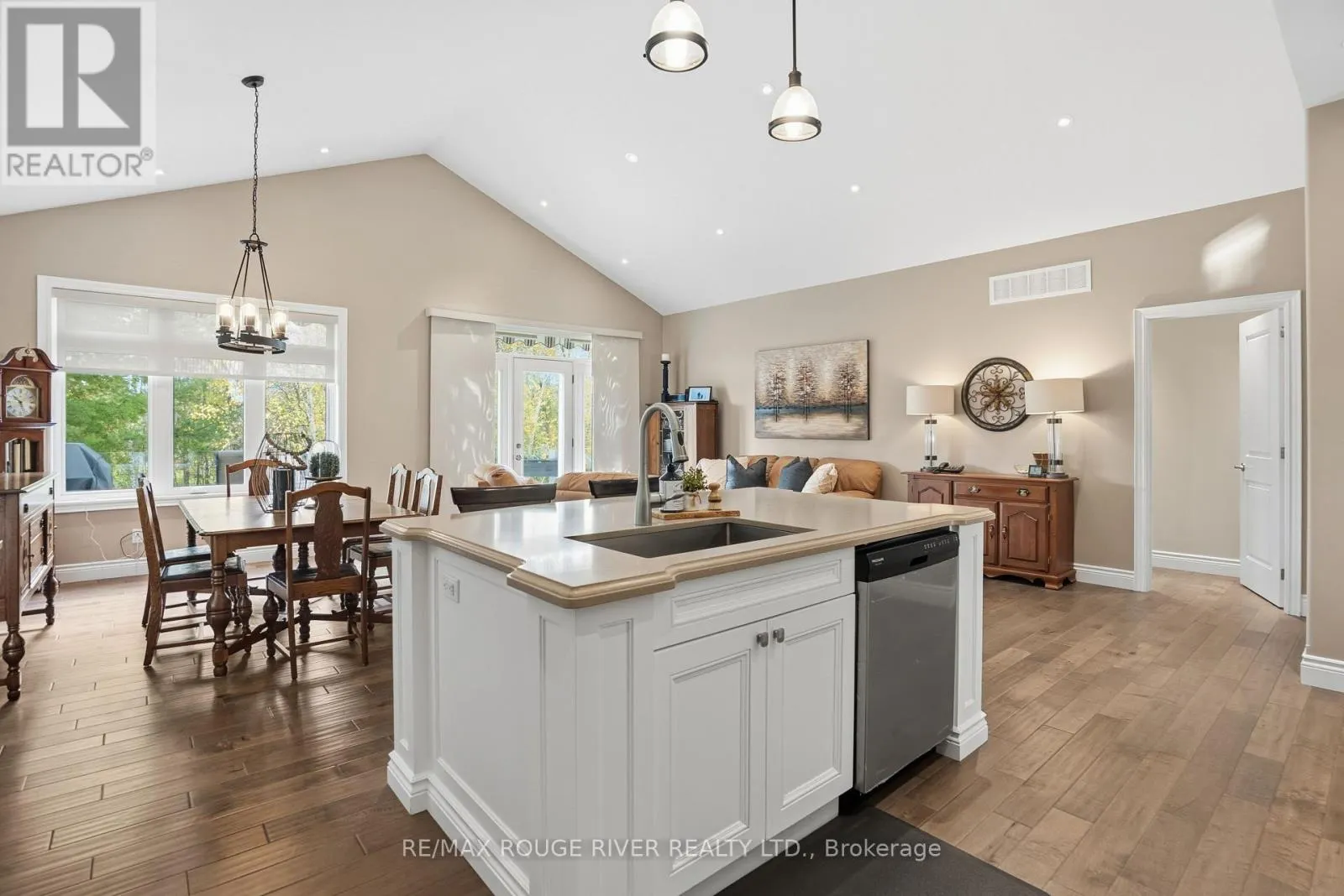 50 - 17 LOCKSIDE DRIVE, #50