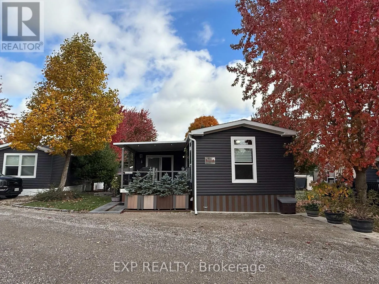 616 - 923590 RD 92 RR#3 ROAD, #616