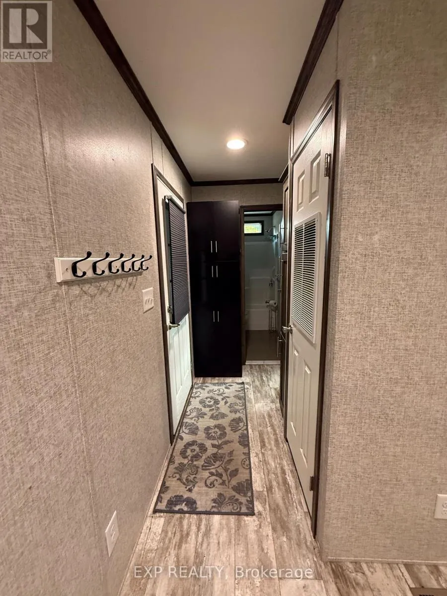 616 - 923590 RD 92 RR#3 ROAD, #616