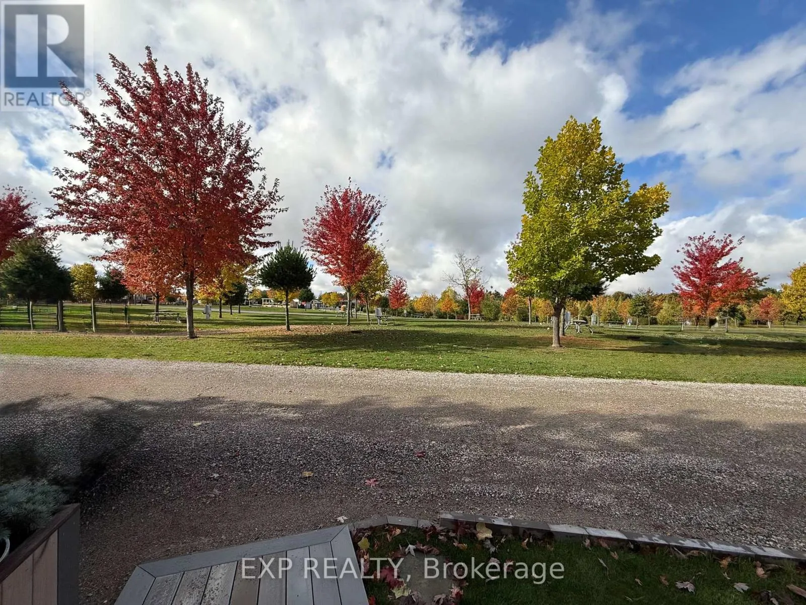 616 - 923590 RD 92 RR#3 ROAD, #616