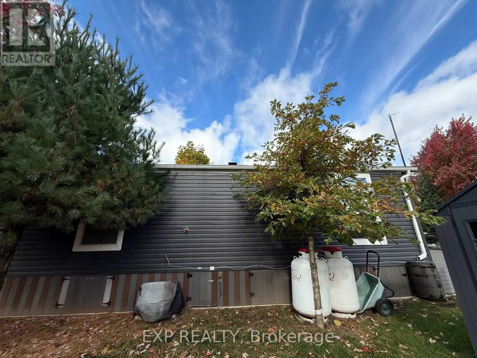 616 - 923590 RD 92 RR#3 ROAD, #616