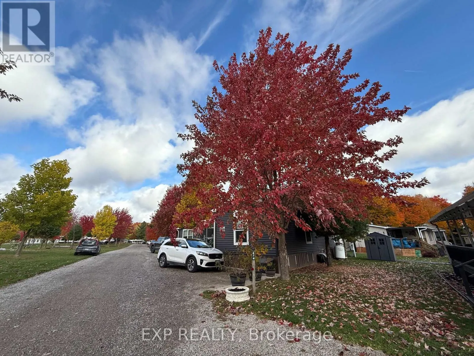 616 - 923590 RD 92 RR#3 ROAD, #616