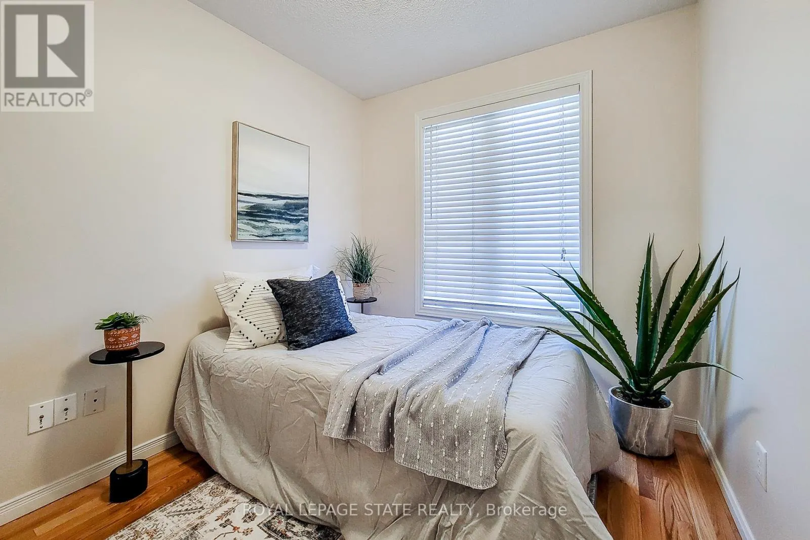 22 - 751 RYMAL ROAD W