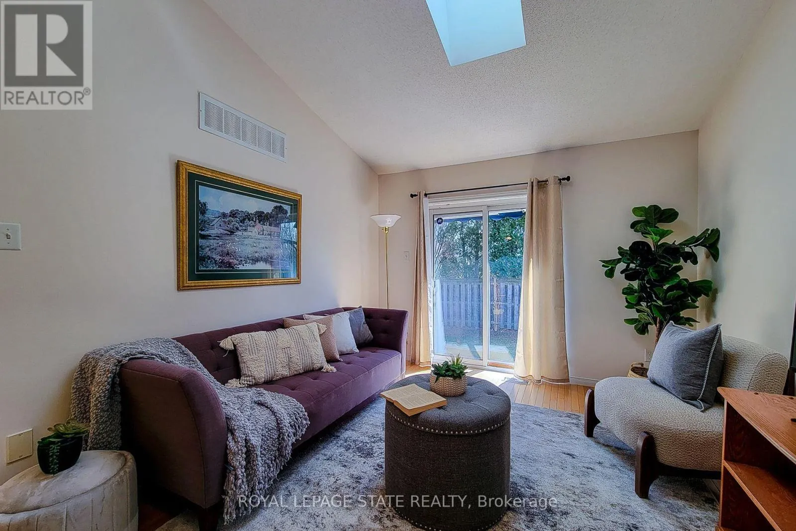 22 - 751 RYMAL ROAD W