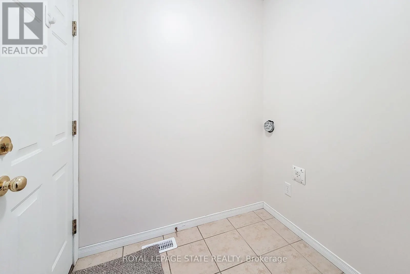 22 - 751 RYMAL ROAD W