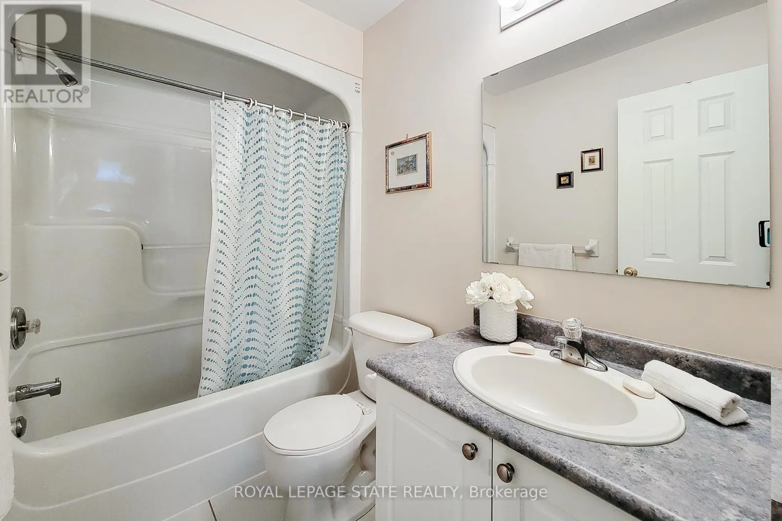 22 - 751 RYMAL ROAD W