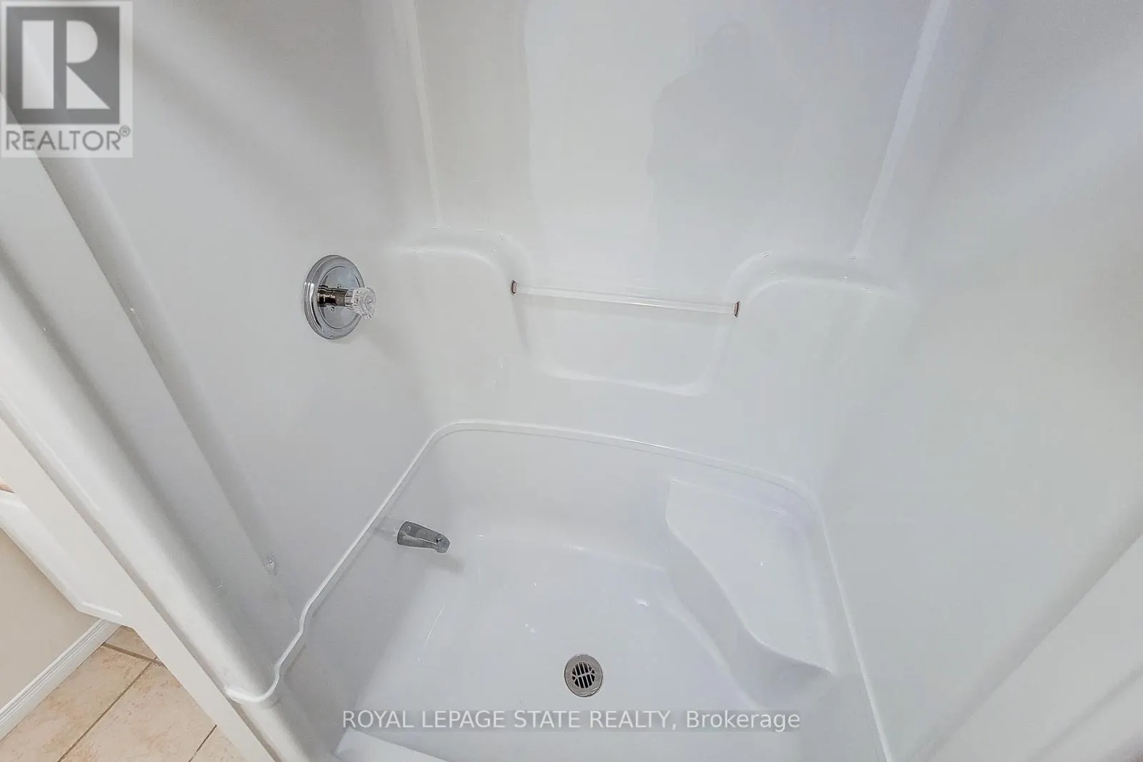 22 - 751 RYMAL ROAD W