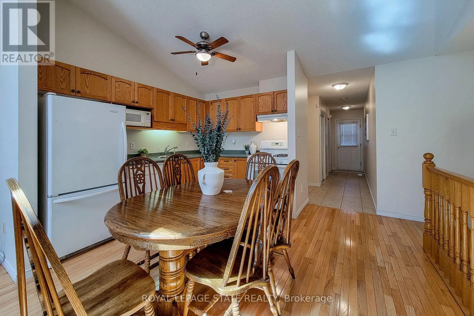 22 - 751 RYMAL ROAD W