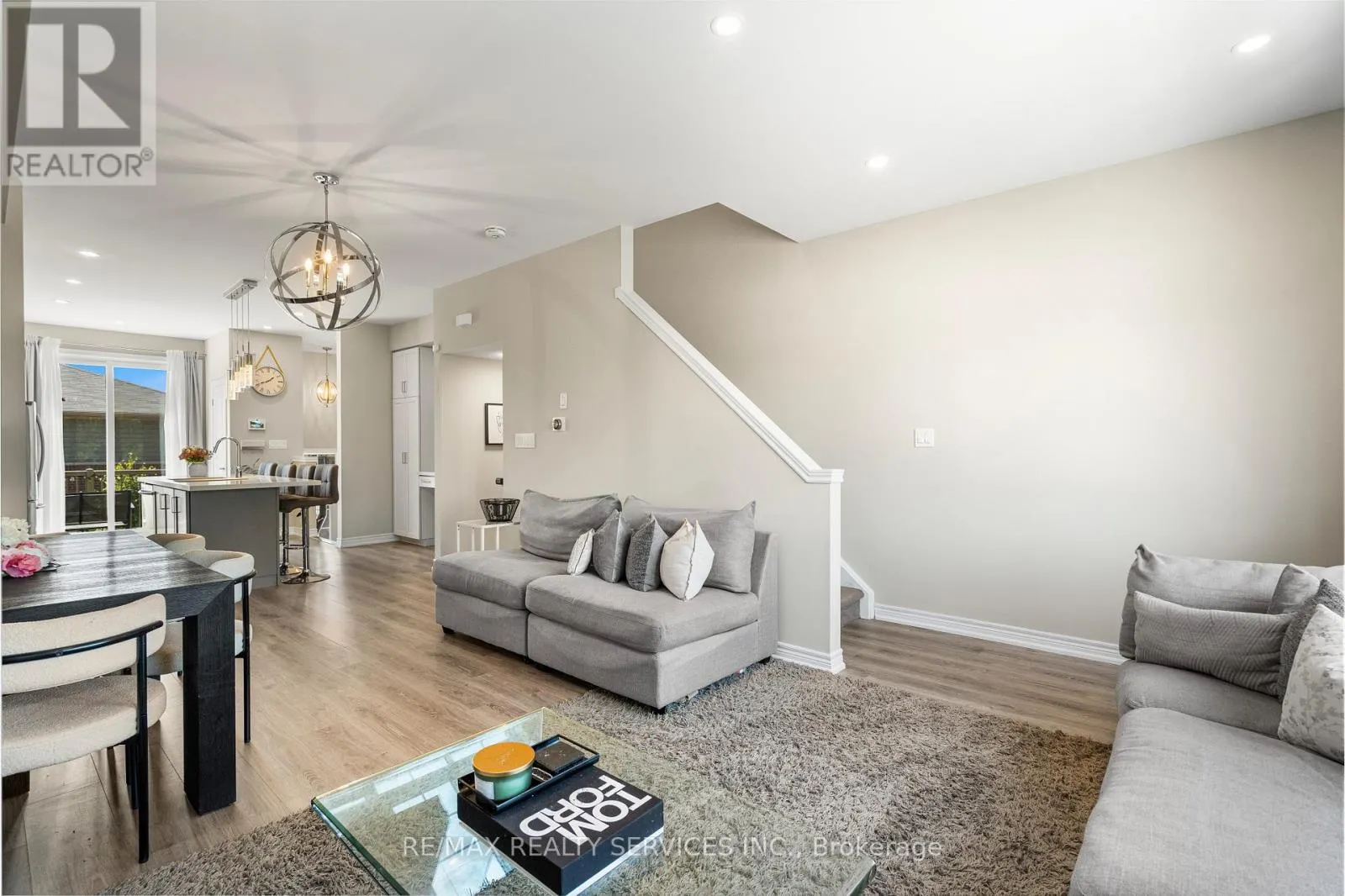 122 - 1890 RYMAL ROAD E