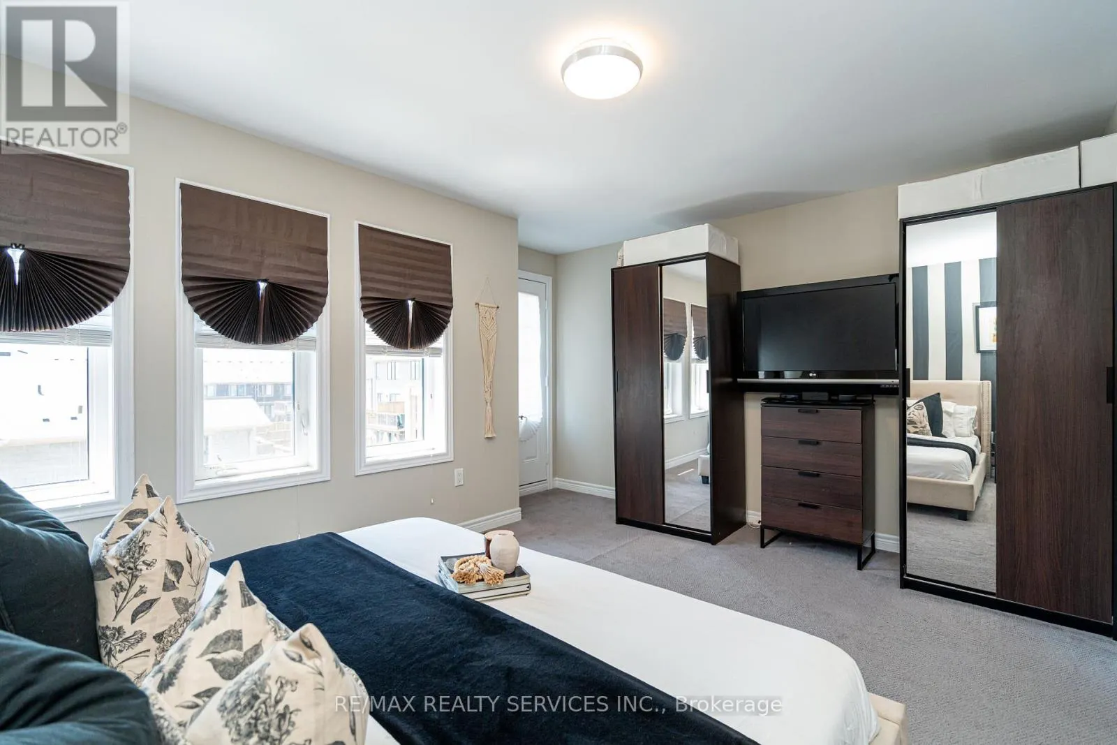 122 - 1890 RYMAL ROAD E