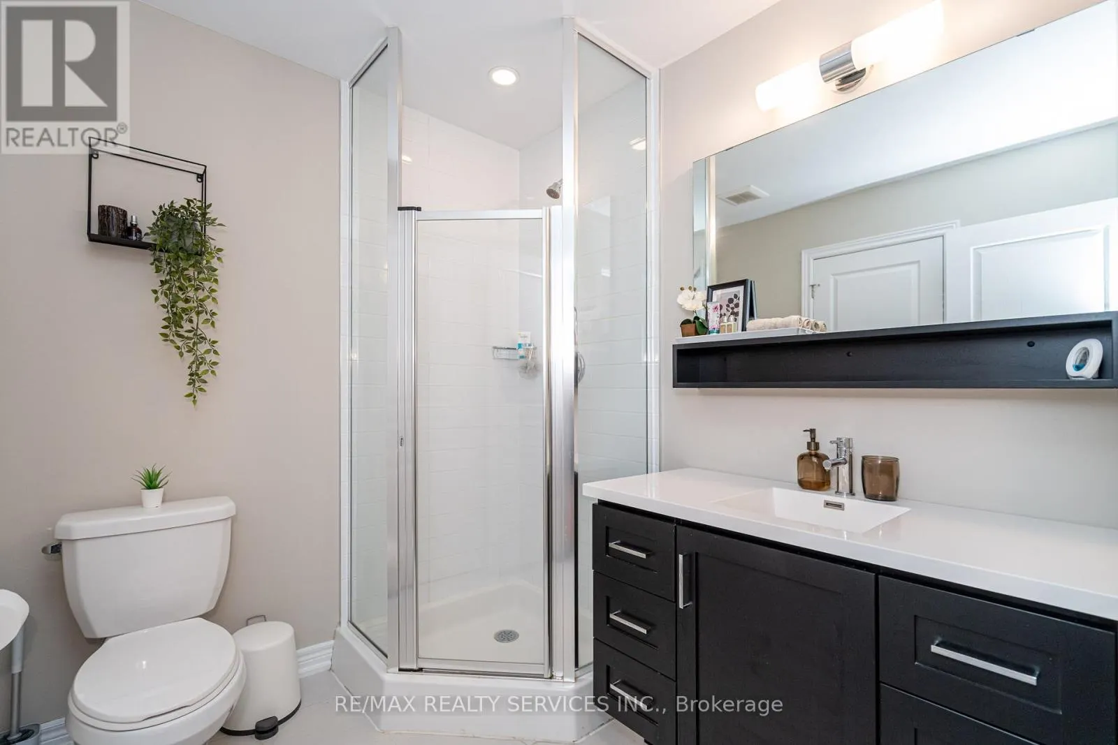 122 - 1890 RYMAL ROAD E