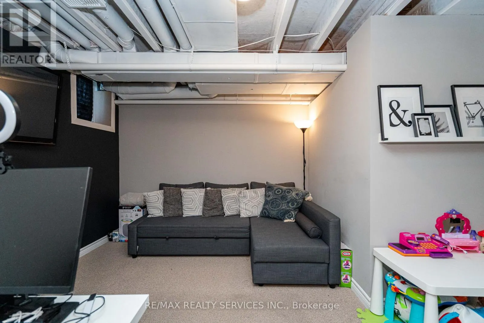 122 - 1890 RYMAL ROAD E