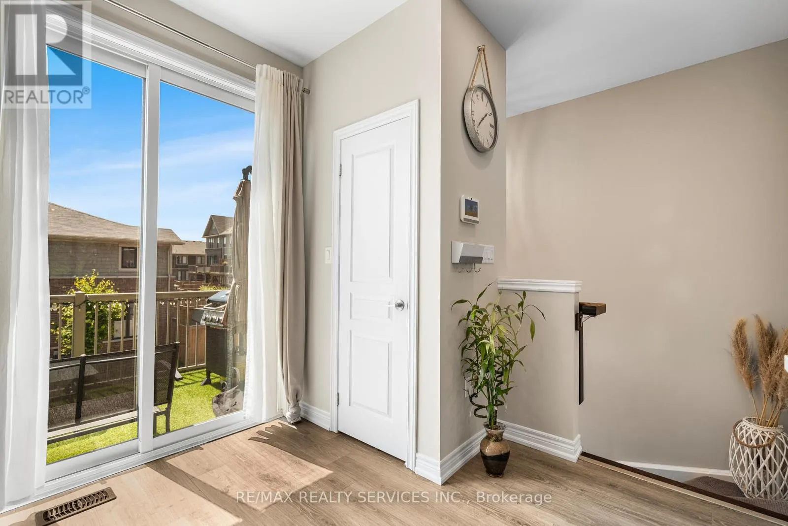 122 - 1890 RYMAL ROAD E