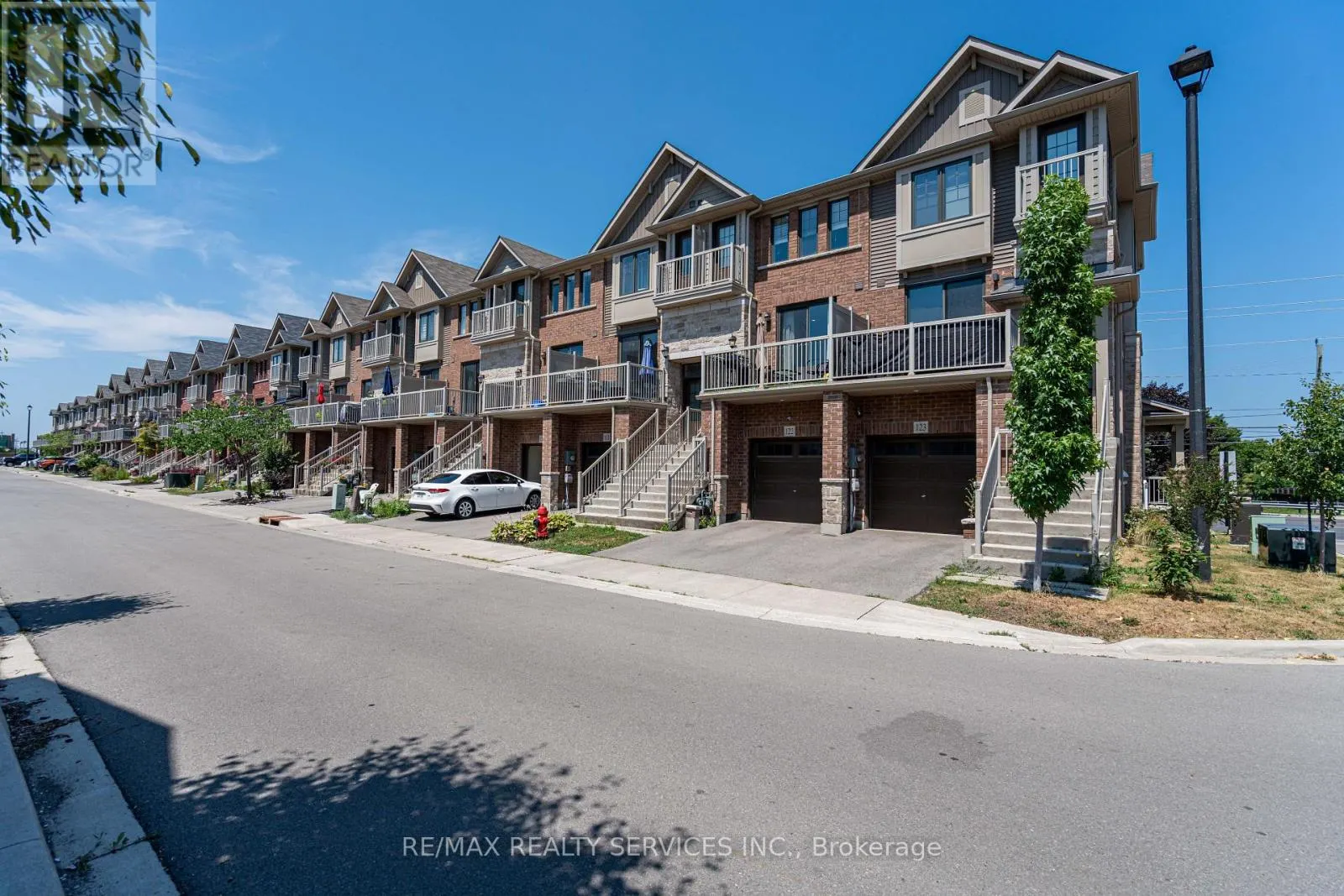 122 - 1890 RYMAL ROAD E