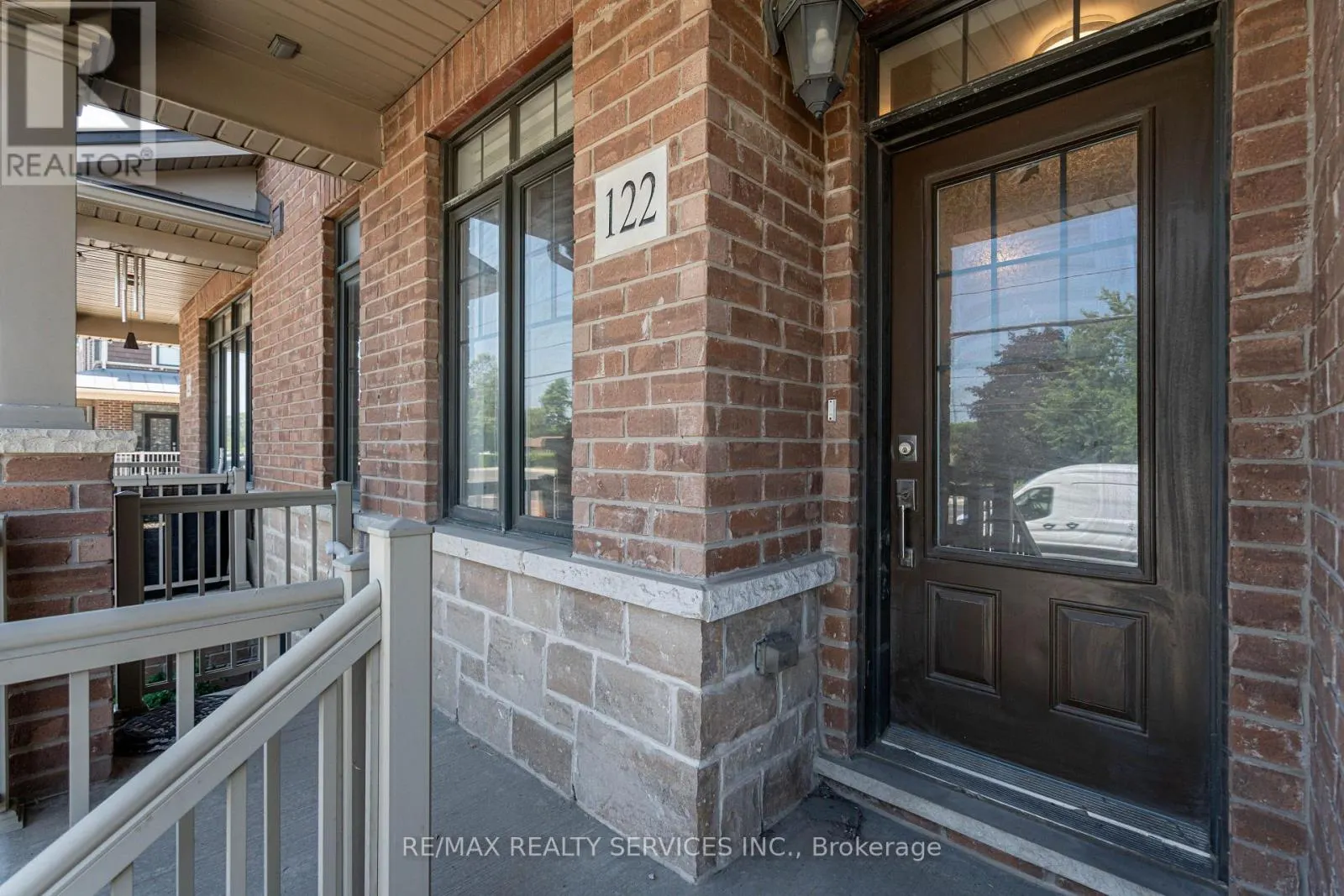 122 - 1890 RYMAL ROAD E