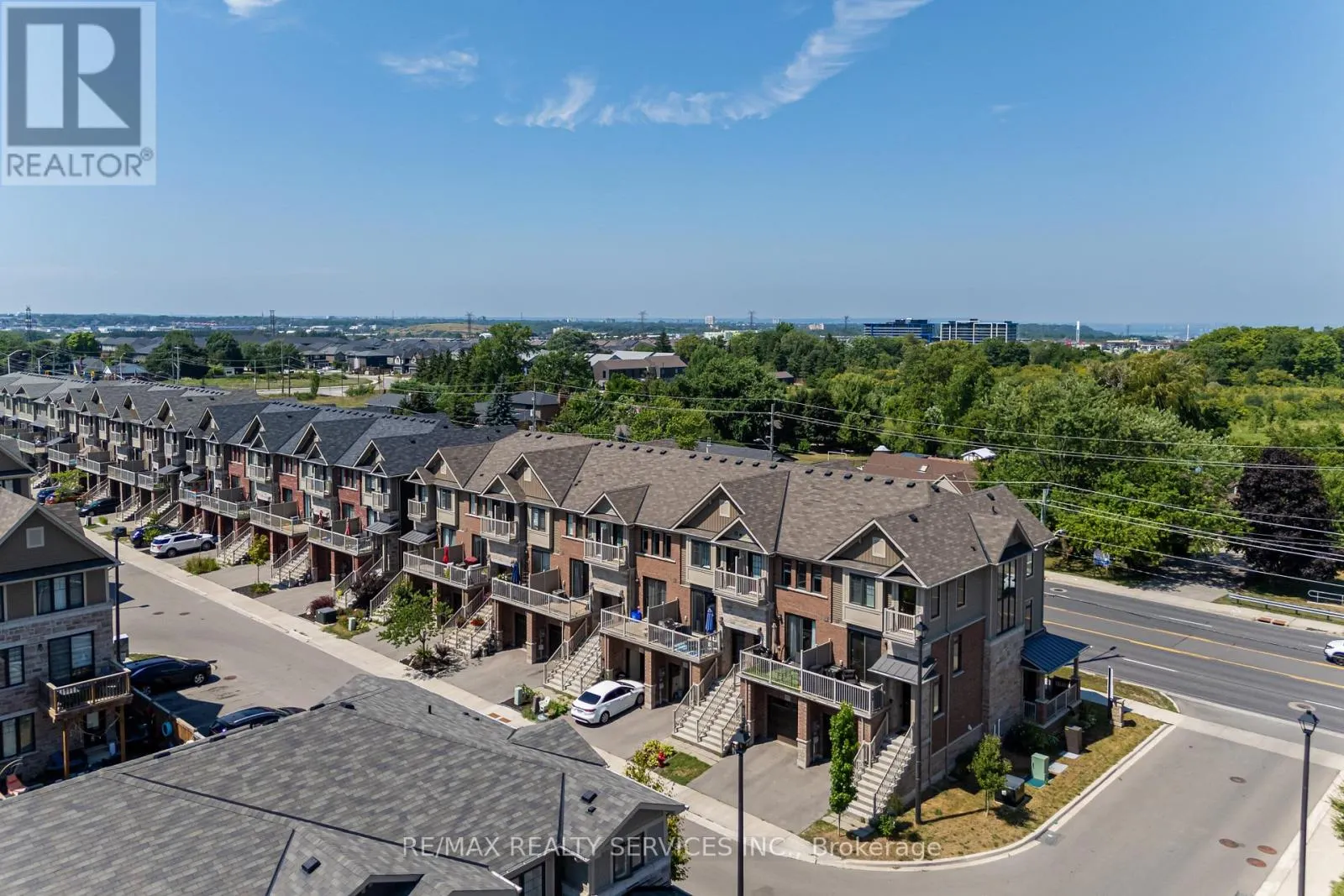 122 - 1890 RYMAL ROAD E