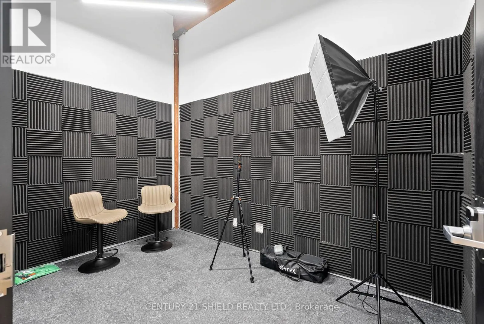 116 - 705 COTTON MILL STREET