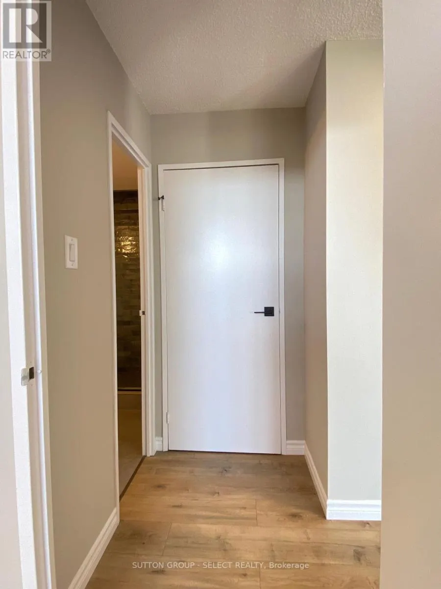 804 - 1105 JALNA BOULEVARD, #804