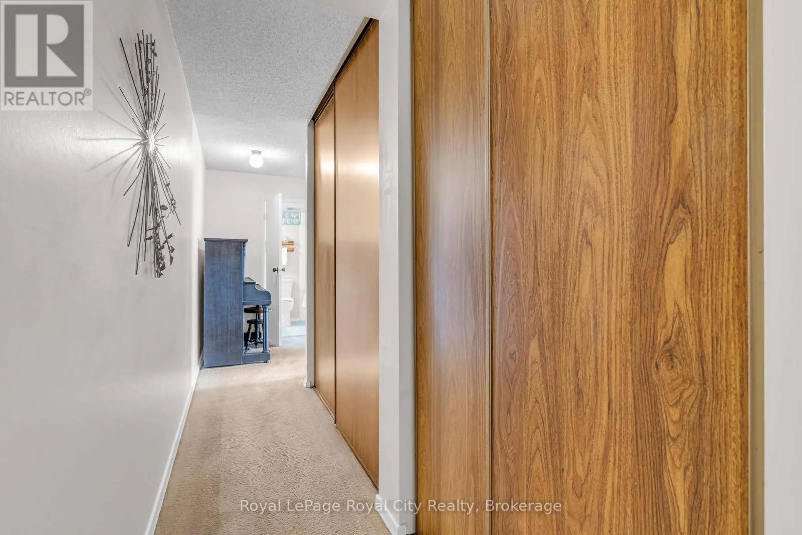 803 - 22 MARILYN DRIVE, #803